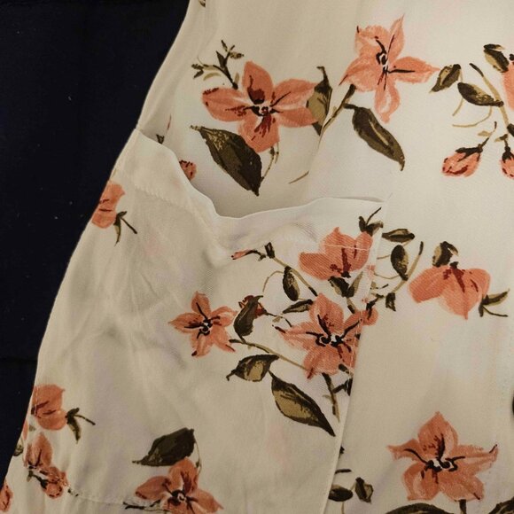 XS GARAGE FLORAL SPRING DRESS - Picture 2 of 3